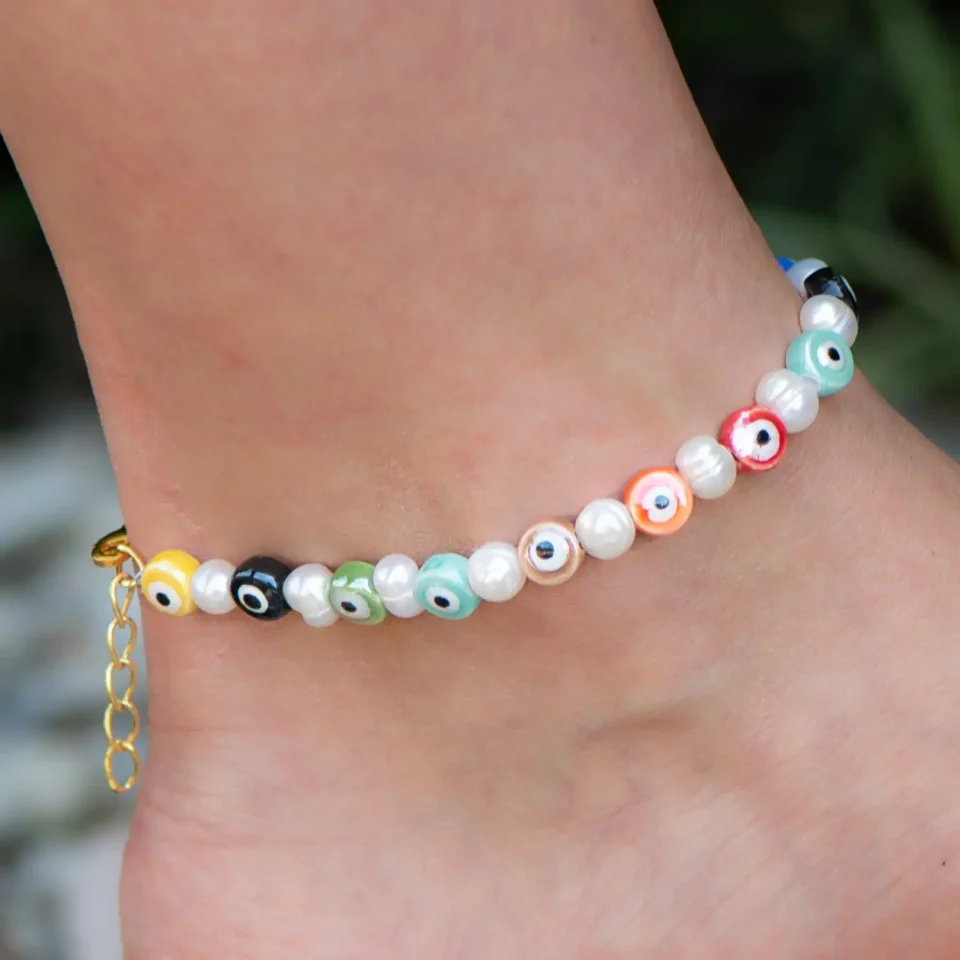 Rose Soleil - Shop online - cavigliere da donna - cavigliere estive - cavigliera accessorio con perle di fiume - Rainbow Eye